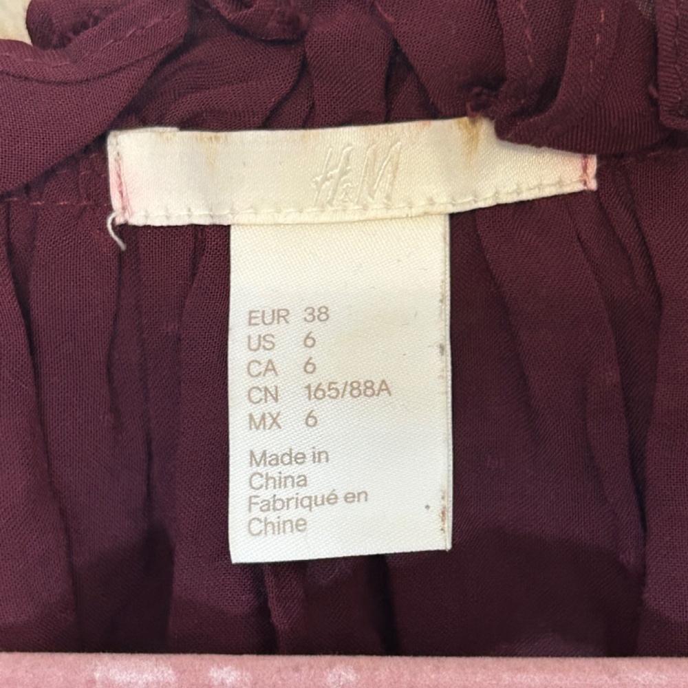 Burgundy H&M Clip Dot Tie Front Long Sleeve Blouse with Ruffled sleeves Size 6 - Picture 4 of 4